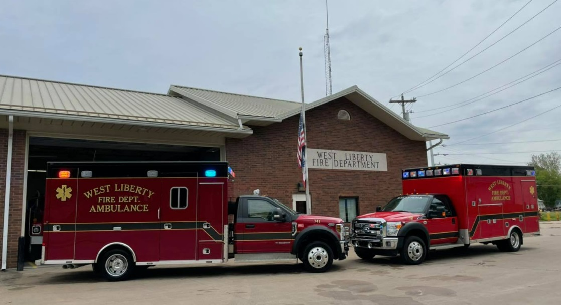 West Liberty, IA, Firefighters Battle Over Control of the Fire