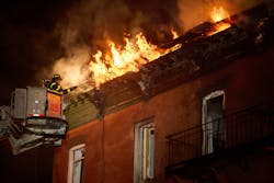 Lloyd Mitchell 8 23 22 Brooklyn, Ny Three Alarm Mixed Occupancy (dsc 2286) Pic 5 Lloyd Mitchell 8 23 22 Brooklyn, Ny Three Alarm Mixed Occupancy (dsc 2286) Pic 5
