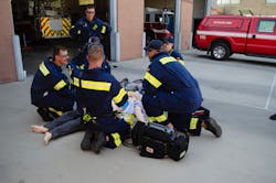 Pit Crew CPR assigns a specific role to members, as each of nine “positions” enter a scene. The premise is to have organized and rapid response to cardiac arrest incidents. Pit Crew CPR assigns a specific role to members, as each of nine “positions” enter a scene. The premise is to have organized and rapid response to cardiac arrest incidents.
