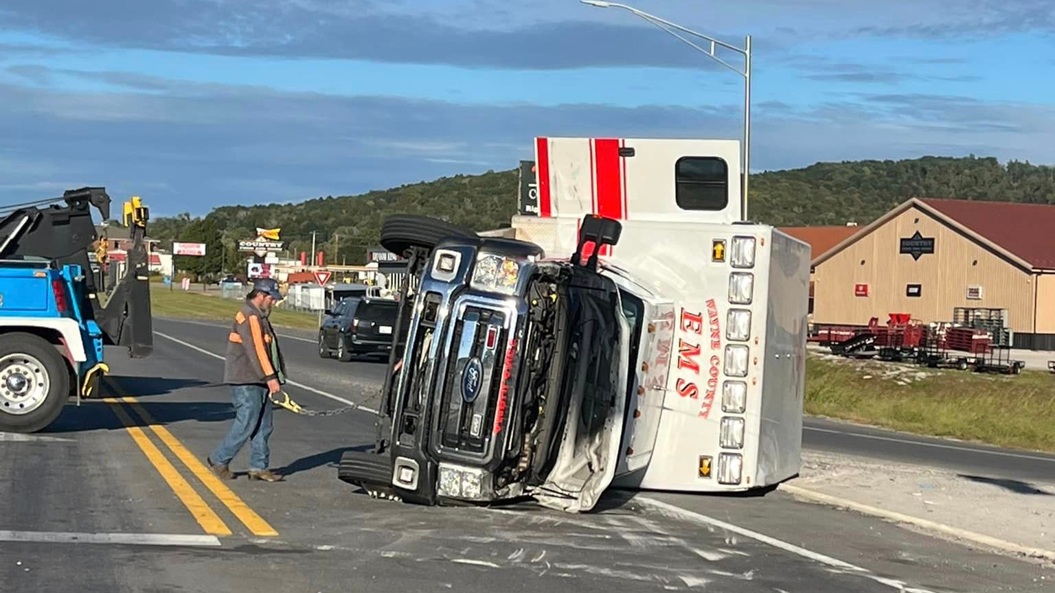 Wayne County, KY Ambulance Crash Leaves Five Hurt | Firehouse