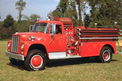 Early wildland apparatus that were acquired by both the U.S. Army and the U.S. Navy were built using four-wheel-drive commercial chassis and minimum body compartmentation. They were equipped with a 500-gpm pump and 600-gallon water tank.