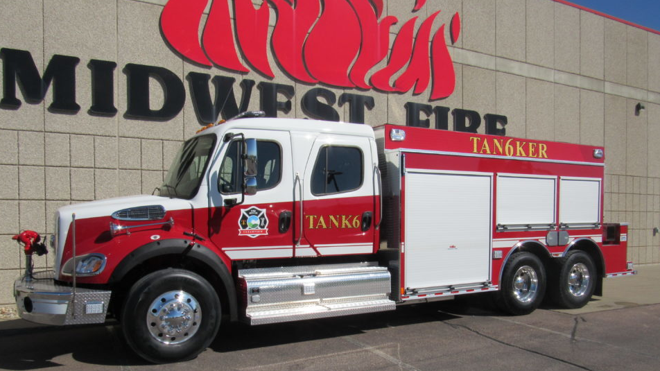 Clearview Fire And Emergency Services Tanker By Midwest Fire 5