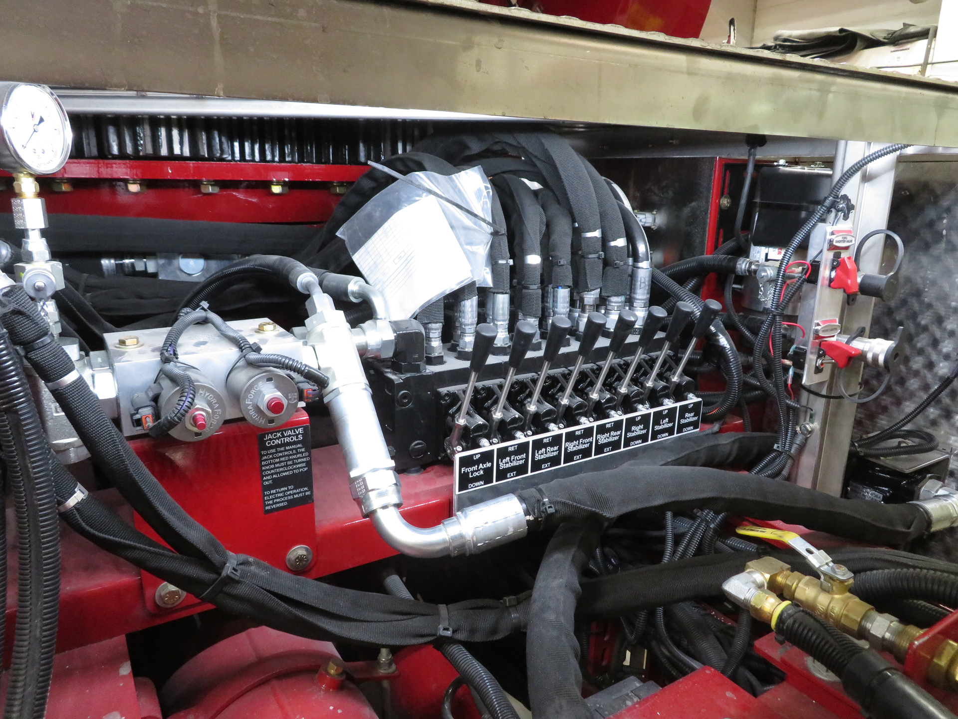 All aerials have manual override controls, but, unfortunately, they aren&rsquo;t always clearly labeled. Also, the manual override controls for the aerial usually are in a different place than the outrigger override controls are.