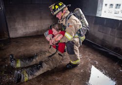 The removal decision is difficult until the rescuer has hands on the victim and knows for certain that individual's size. The removal decision is difficult until the rescuer has hands on the victim and knows for certain that individual's size.