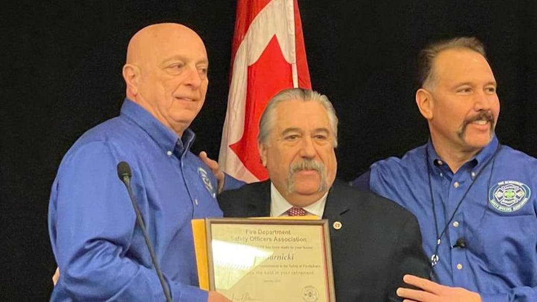 Ron Siarnicki, center, received the FDSOA Chairman’s Award at the 2023 Annual Health and Safety Conference from Rich Marinucci, left, FDSOA executive director and Eric Valliere, Chair of the FDSOA Board of Directors.