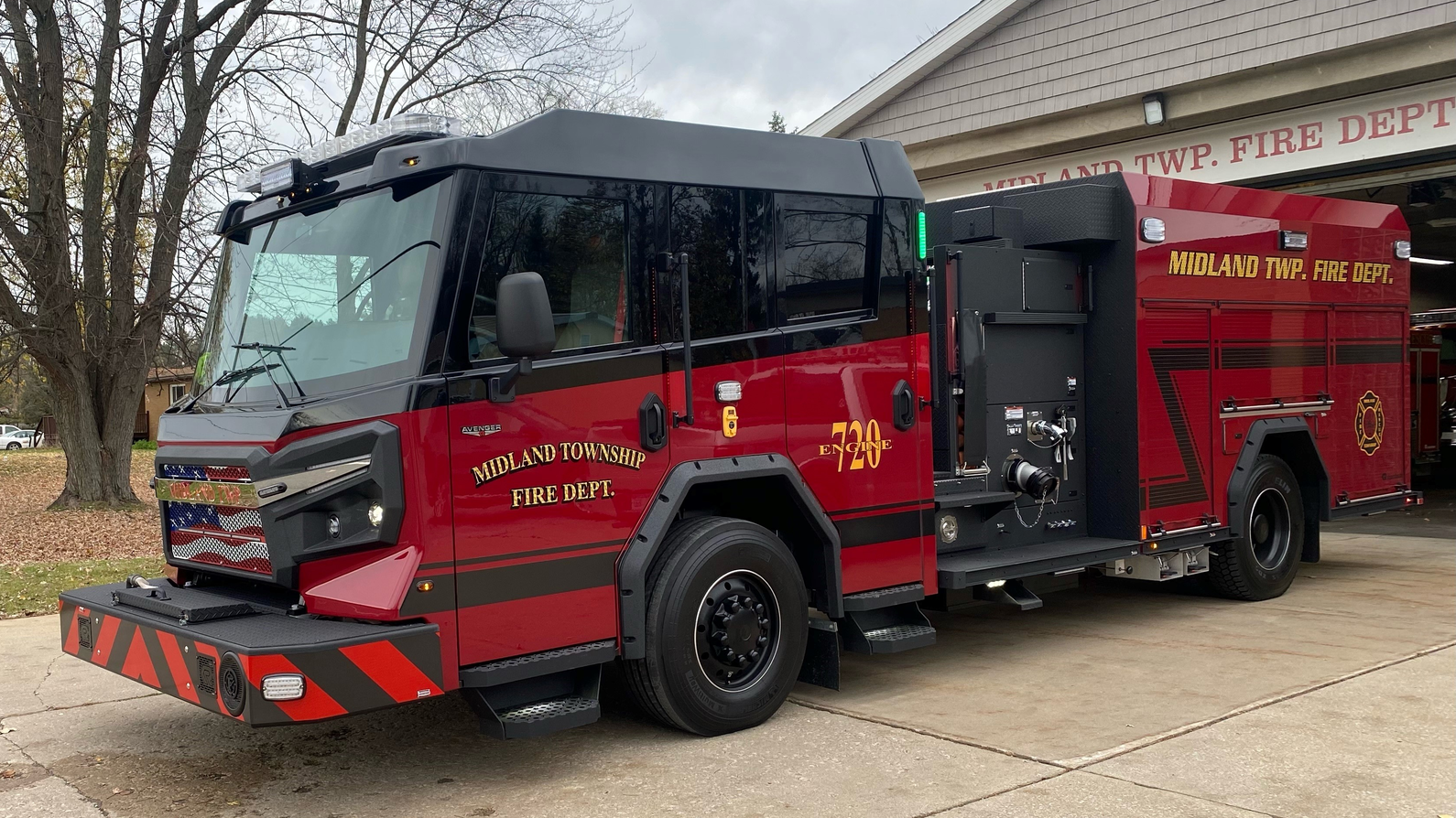 Midland Twp Fire Pumper Rosenbauer 1
