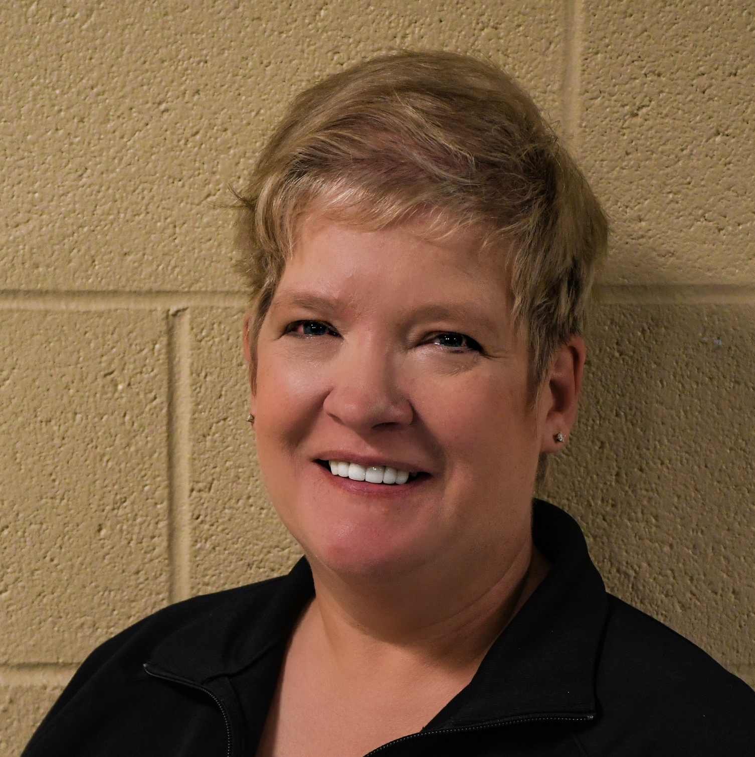 Sandy Roth What Happened To All The Volunteers Author Pic 63caacf4cbc79 63ceb3d31e1ba