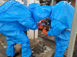 Using encapsulated gear to make entry or to transfer solids to overpack containers can become a complicated procedure that includes explicit technical steps. Using encapsulated gear to make entry or to transfer solids to overpack containers can become a complicated procedure that includes explicit technical steps.