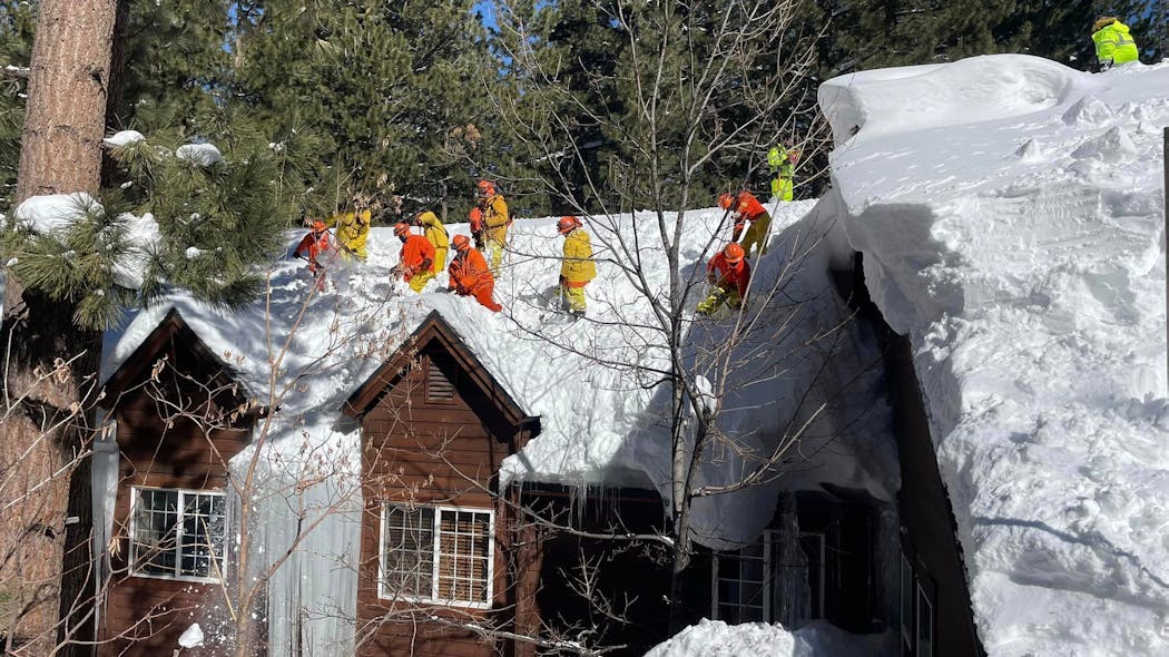 Crews were called in to remove record snow fall off structures in the South Lake Tahoe area. Inspectors have checked over 100 structures with 86 sustaining damage. Crews were called in to remove record snow fall off structures in the South Lake Tahoe area. Inspectors have checked over 100 structures with 86 sustaining damage.