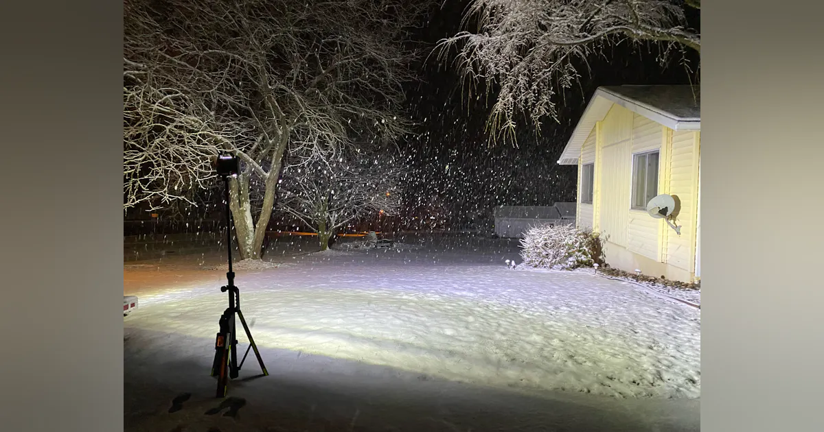 Command Light Trident Tripod | Firehouse