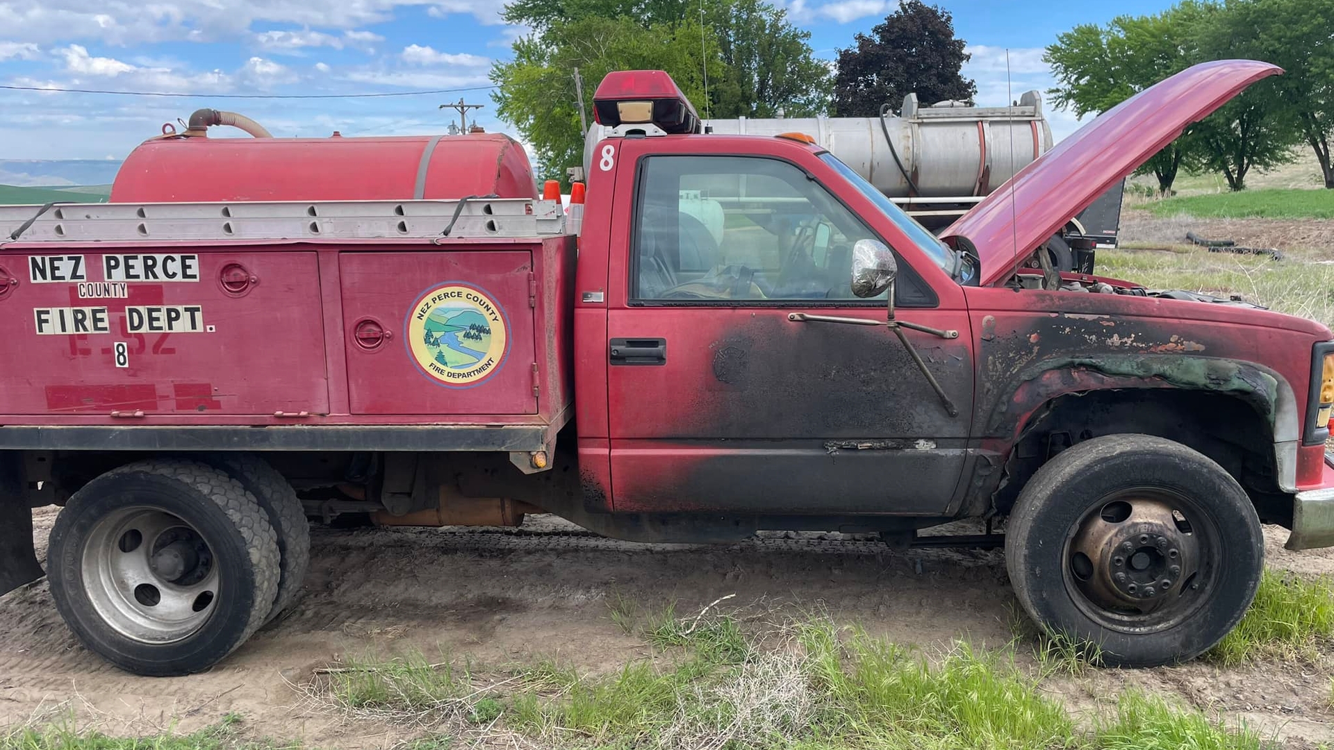 Nez Perce County Firefighter Suffers Critical Burns at ID Grass Fire
