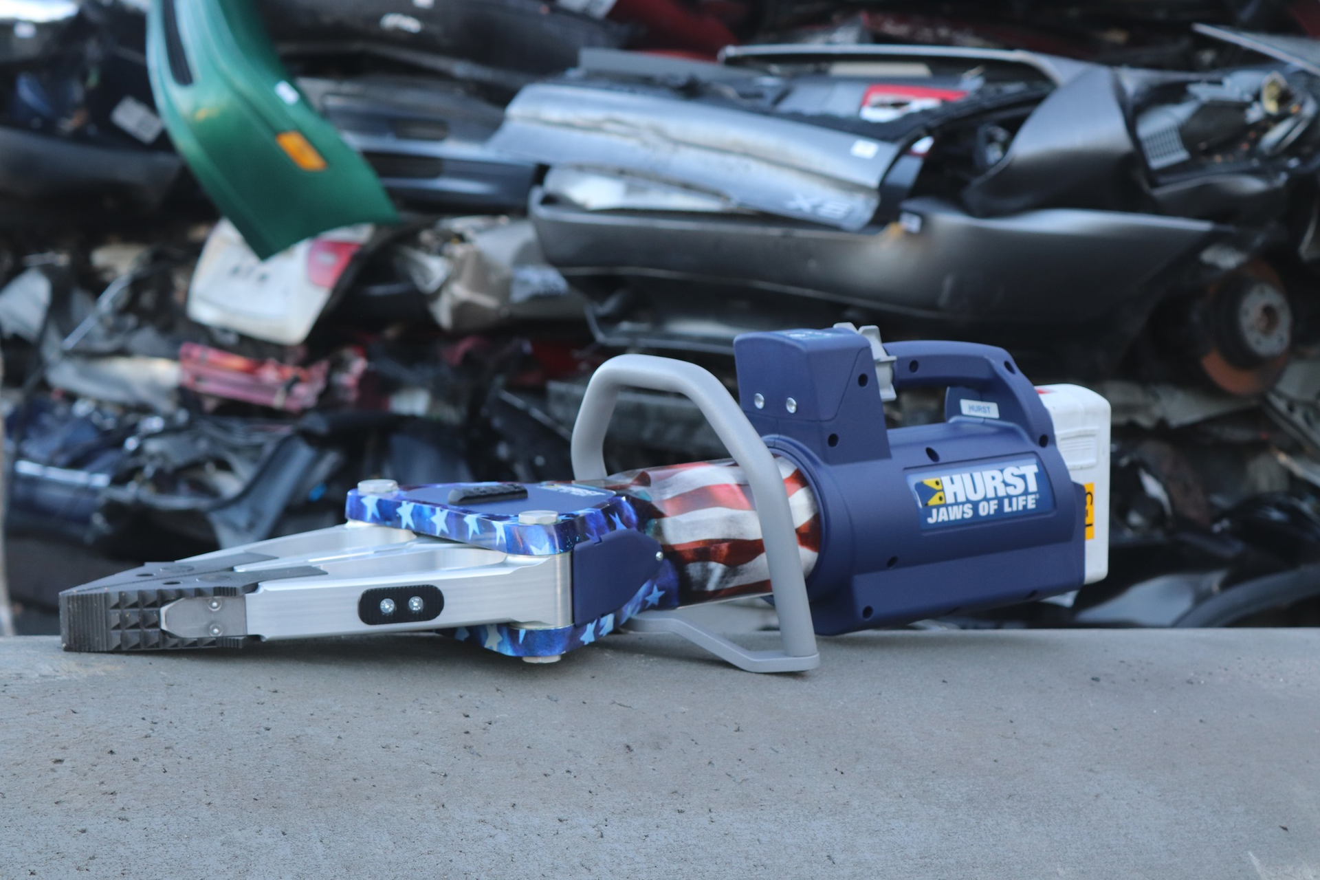 The limited edition E3 Hero Spreader is available in two tools from the eDRAULIC&circledR; 3.0 line &ndash; the SP 555 E3 Spreader and SP 777 E3 Spreader.