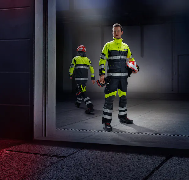 Rosenbauer Presents a New GAROS G10 Forest Fire Protective Suit | Firehouse