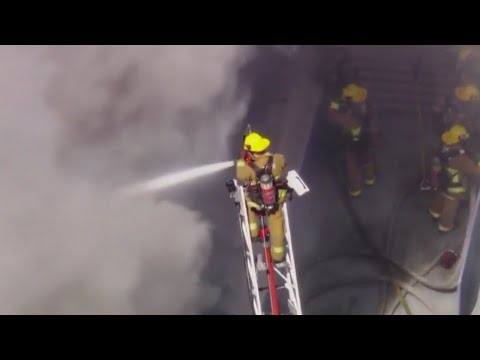 Los Angeles Firefighters Battle Building Fire | Firehouse