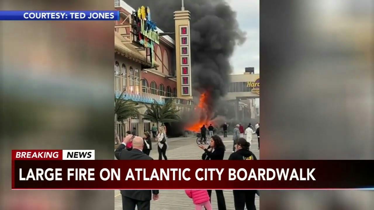Large fire erupts on Atlantic City boardwalk