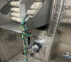 Rope can be used in areas where cones can become difficult to see (e.g., large buildings, multistory facilities, obstructed pathways). Rope can be used in areas where cones can become difficult to see (e.g., large buildings, multistory facilities, obstructed pathways).