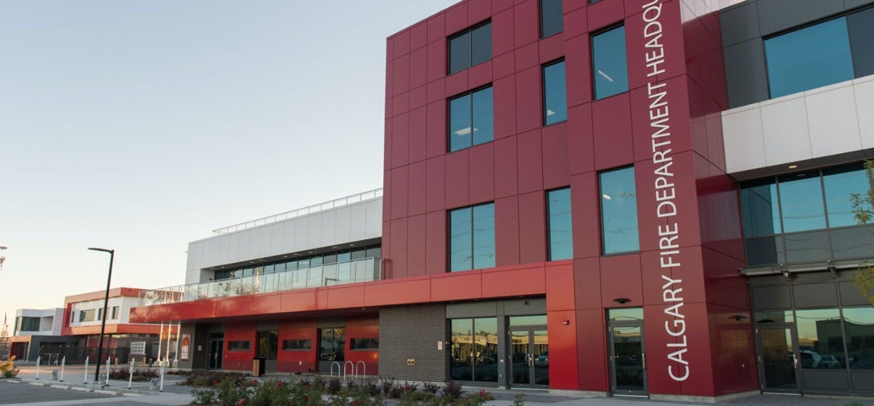 Canada-based dealer Commercial Emergency Equipment Co. has secured a 10-year contract with the Calgary Fire Department (CFD), focusing on the provision of custom tenders in an as-needed quantity.