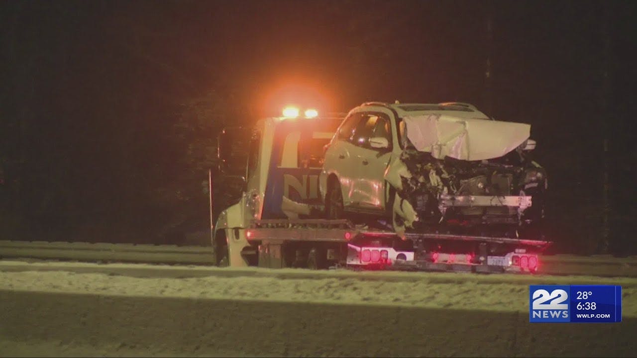 Providence fire truck hit by car on I-95