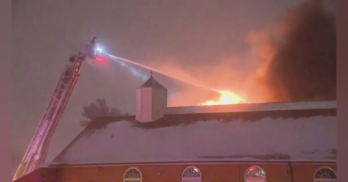 Ffs Fire Chicago FFs Battle Fire in Three-Story Building | Firehouse