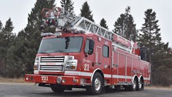 It is built on Rosenbauer&apos;s Commander chassis and has extruded aluminum body.