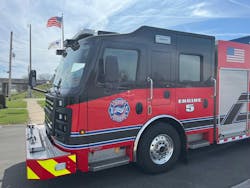 The doors of exterior cab compartments that provide direct access to the EMS compartment on the rear seat riser in the cab should be equipped with locks if possible. The doors of exterior cab compartments that provide direct access to the EMS compartment on the rear seat riser in the cab should be equipped with locks if possible.