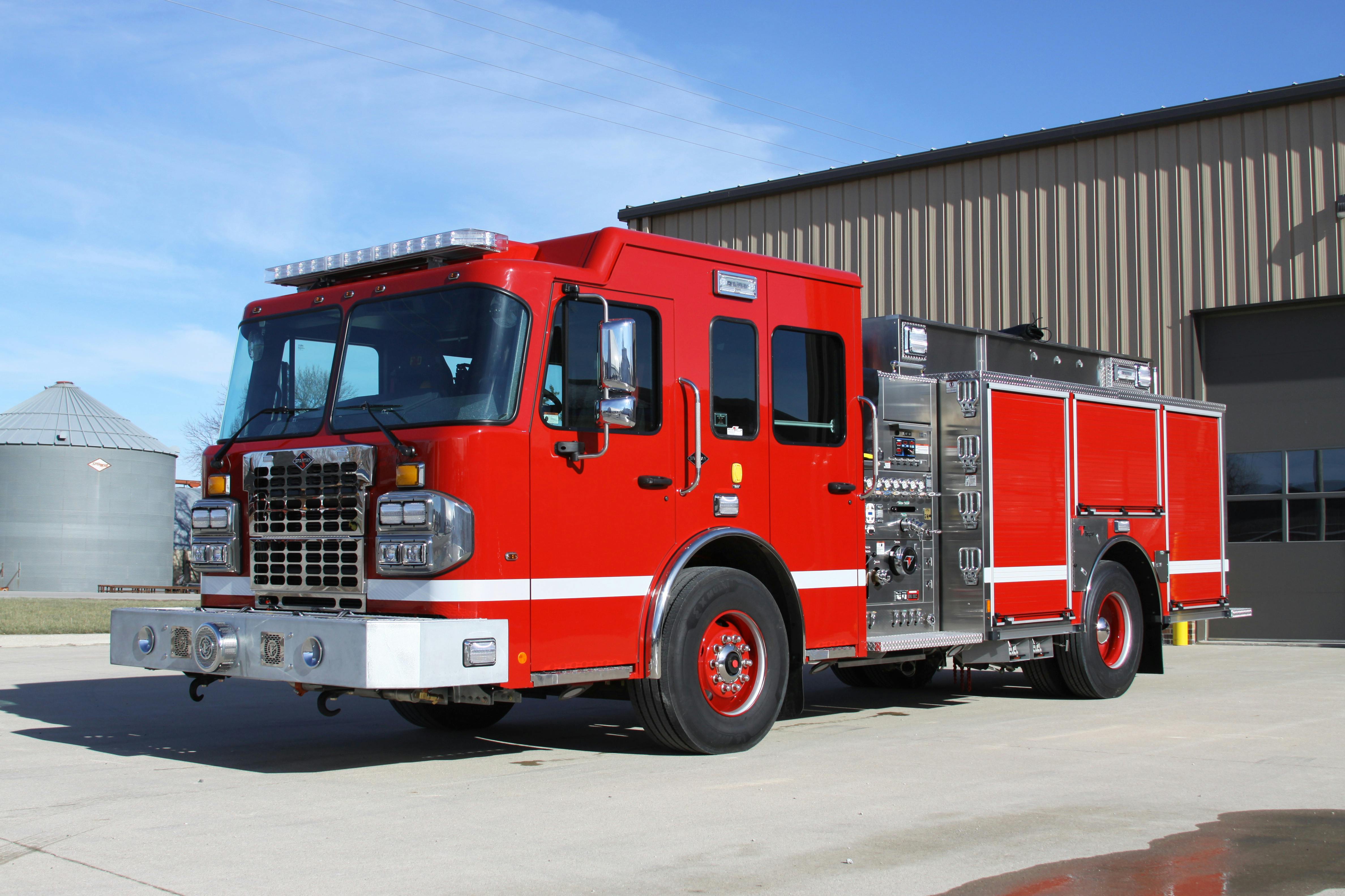 Toyne built this pumper for the Springfield Fire Department on a Spartan Metro Star MFD chassis.