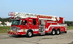 The Southard Volunteer Fire Company placed this 107-foot Ascendant quint in service on Pierce&apos;s Enforcer chassis.
