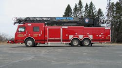 Rosenbauer built this tandem-axle, 109-foot Viper aerial ladder for the Savage Fire Department.