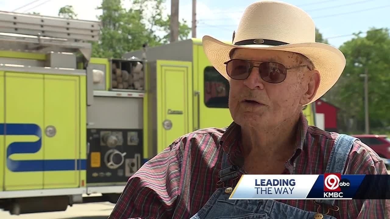 Resident's 500K Donation Rescistates Calhoun, MO, Firehouse