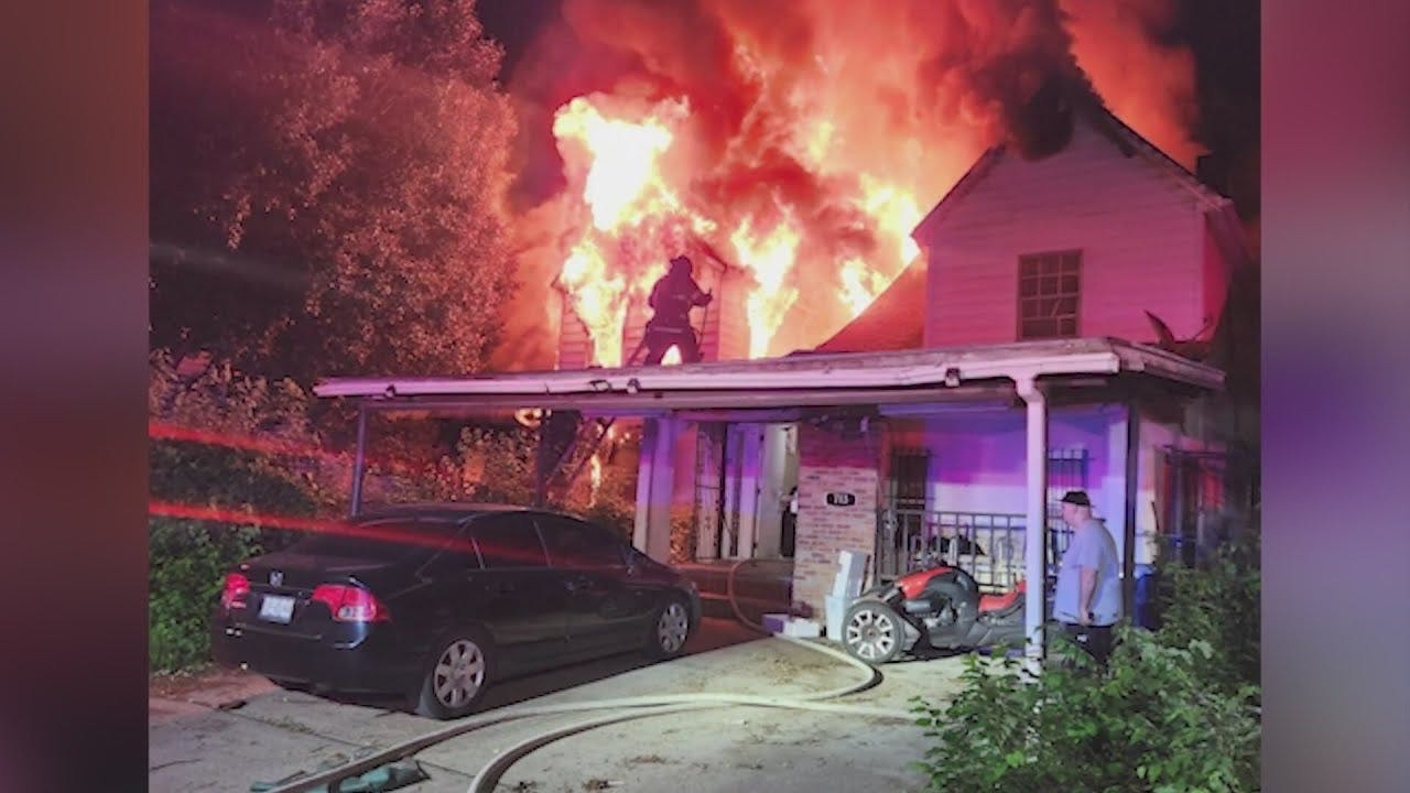 Multiple Kansas City firefighters injured in house fire