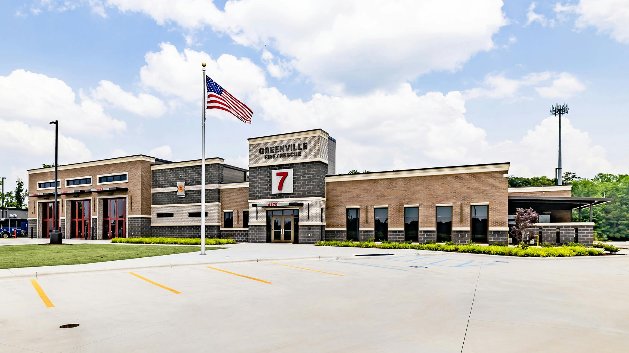 666b0b68a2754323c4c329ab Greenville Fr 7 Exterior 2