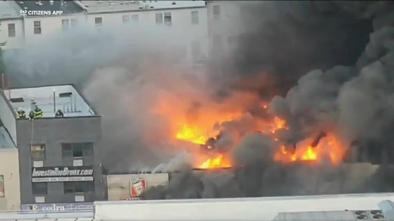 FDNY battles multi-alarm blaze at Bronx Dunkin Donuts