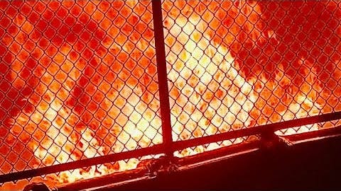 *EARLY ARRIVAL*~FDNY BOX 2453~FDNY BATTLING MAJOR 4TH ALARM FIRE IN WAREHOUSE ON TIFFANY ST DA BRONX