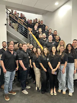 Powered by proprietary technology, Gunner’s team of dedicated individuals across the country are driving the future of roof e-commerce.