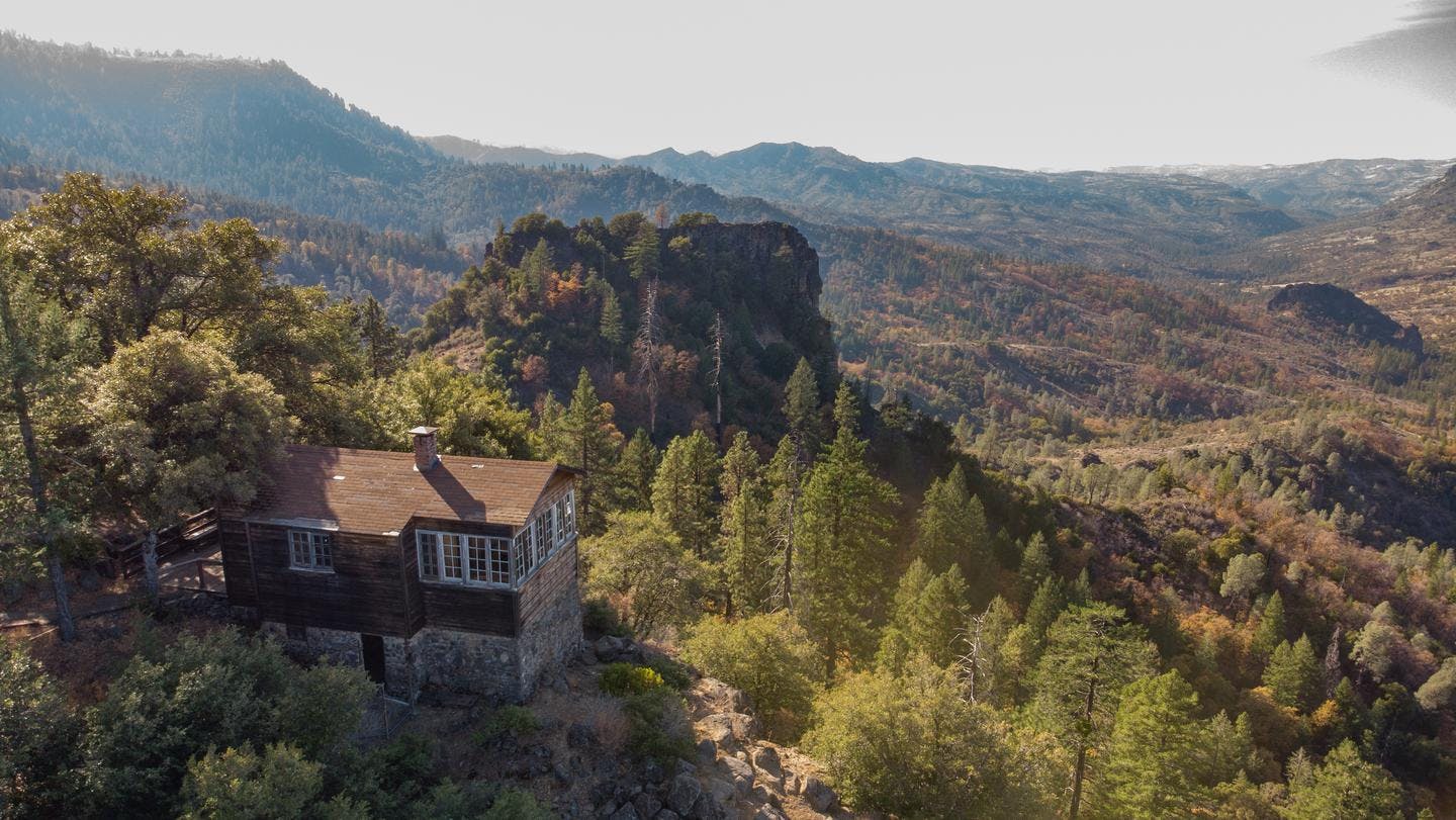 66ed8369f50731d7b7c3a608 Mccarthy Lookout Cabin