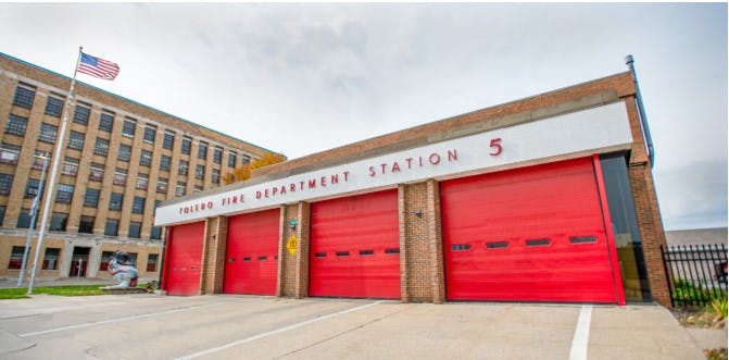 Toledo Fire & Rescue department has 18 active fire stations and seven support buildings with almost 600 professional firefighters who respond to over 60,000 calls a year.