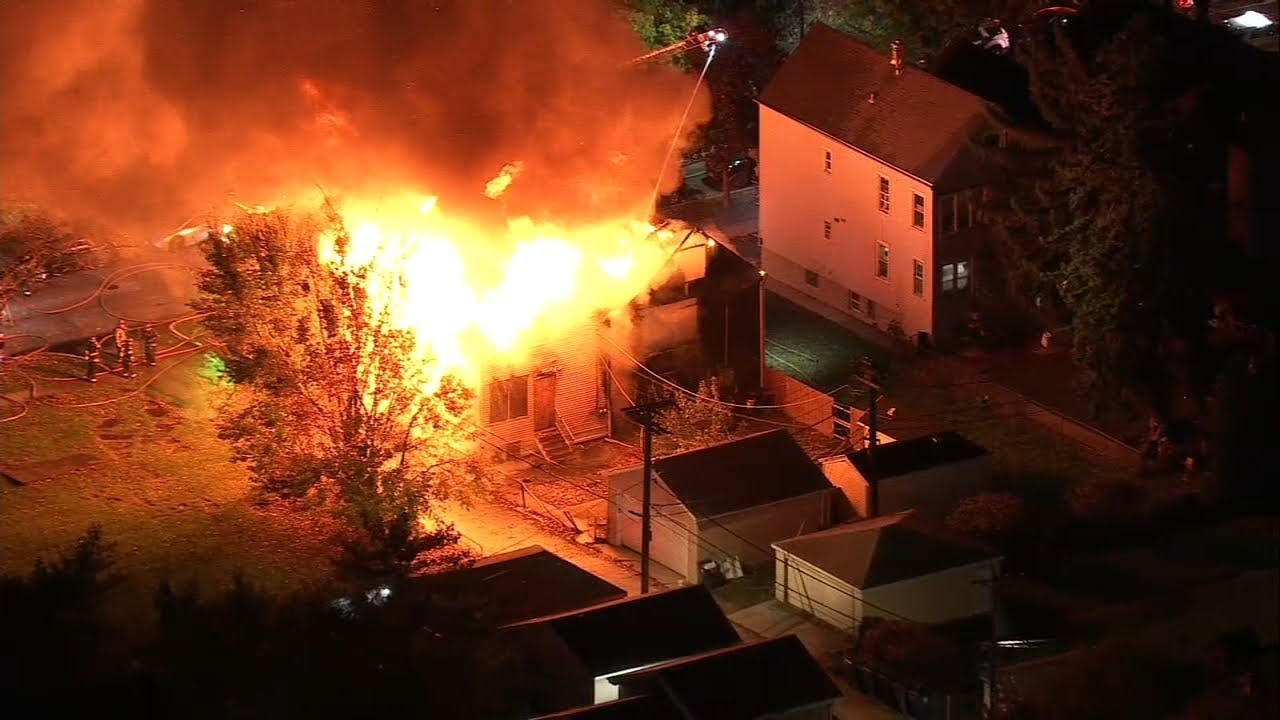 LIVE | Chopper 7 over fire in Cicero near 29th Street