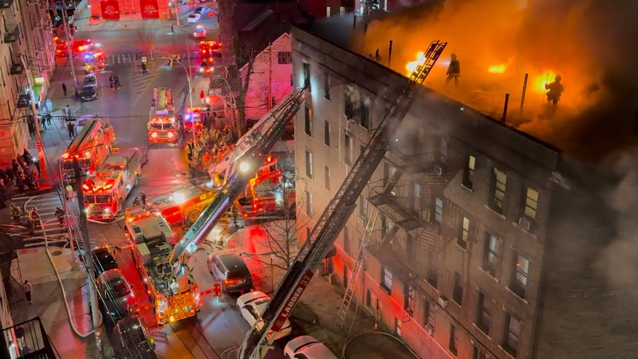 Massive 4-Alarm Building Fire, 180 Firefighters Battle Rooftop Blaze / Bronx 1