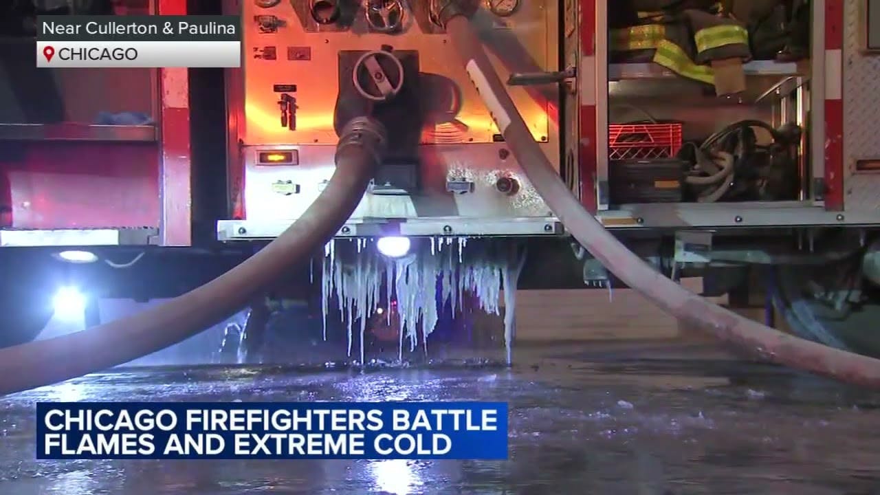 Firefighters battle flames and extreme cold in Heart of Chicago