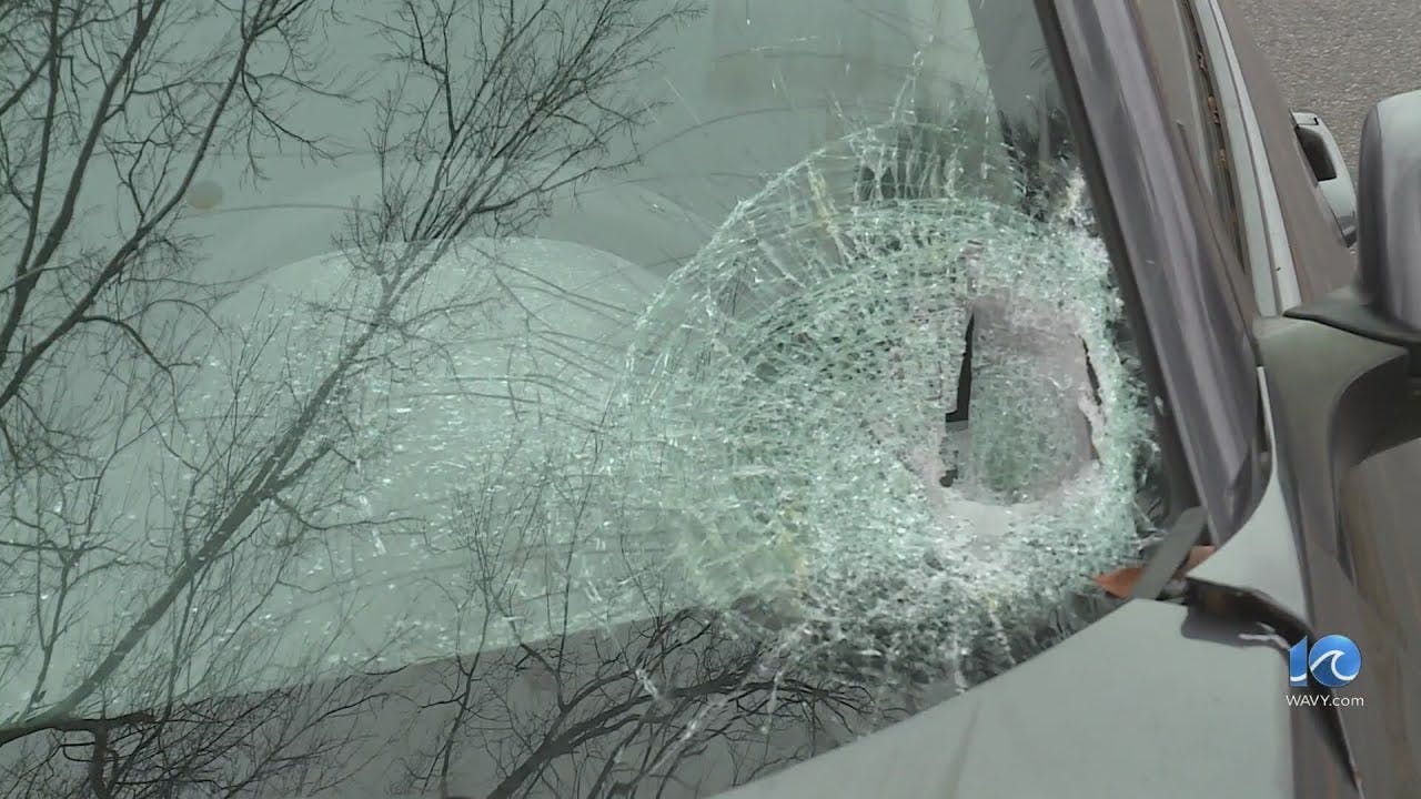 Multiple cars damaged after VB fire truck hose snaps