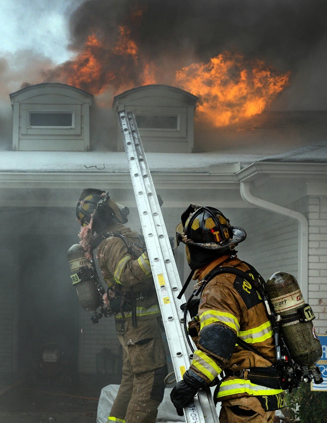 First-arriving crews of the Fort Worth Fire Department found fire coming from the garage of a one-story house. Members battled the fire offensively for about 45 minutes but were ordered out of the structure by the safety officer because of the possibility of a collapse.