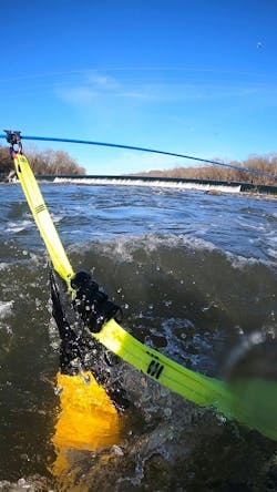 ARS Magnapulleys permit a double-pulley or two single-pulley setup in one package. ARS Magnapulleys permit a double-pulley or two single-pulley setup in one package.