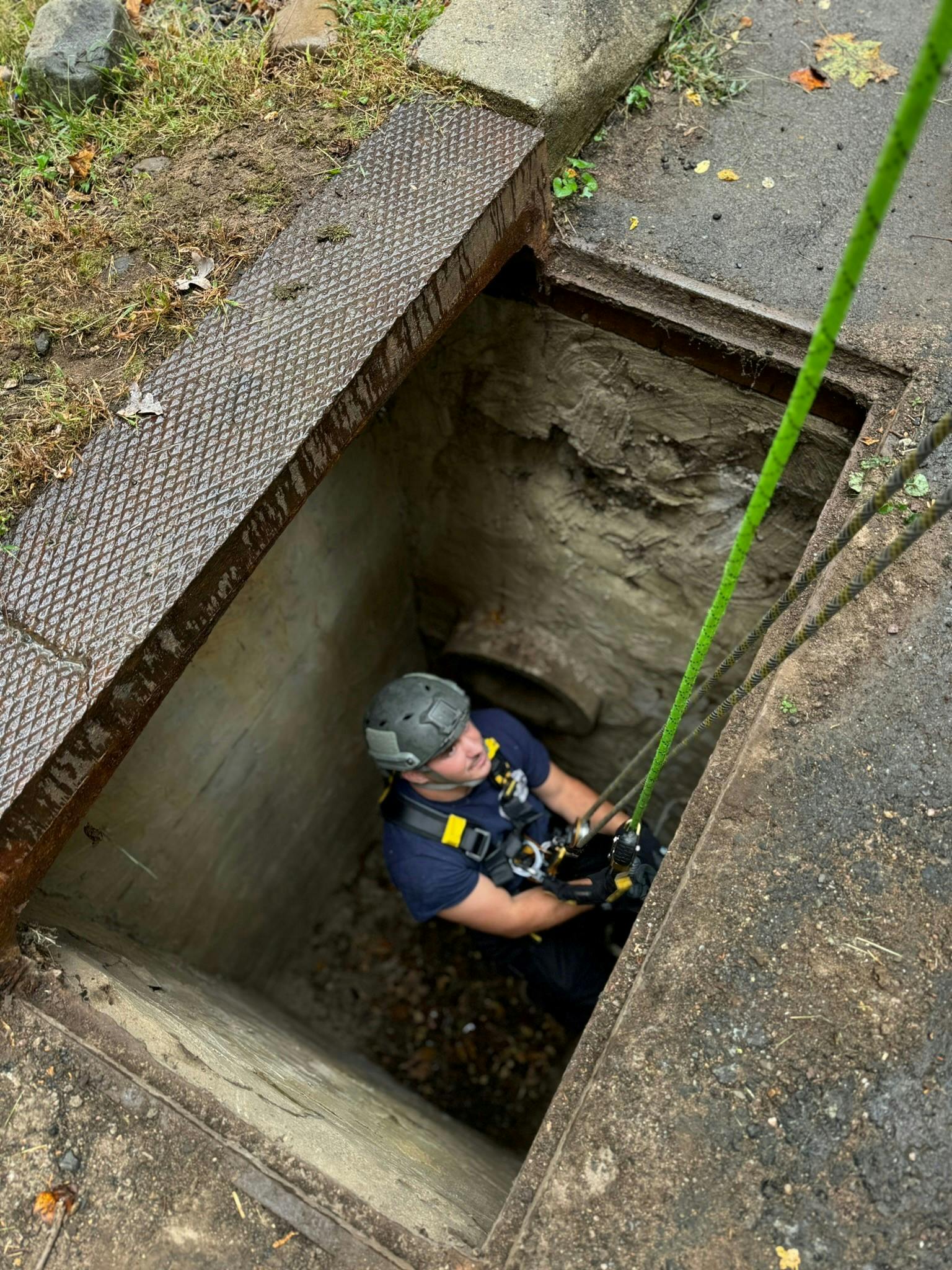 The cohesion of rope rescue team members is paramount. Experience, equipment and training are crucial. Collaboration with outside agencies should be pursued, including to afford exposure to environments that are atypical to one&rsquo;s jurisdiction&mdash;here, for example, basins and culverts.