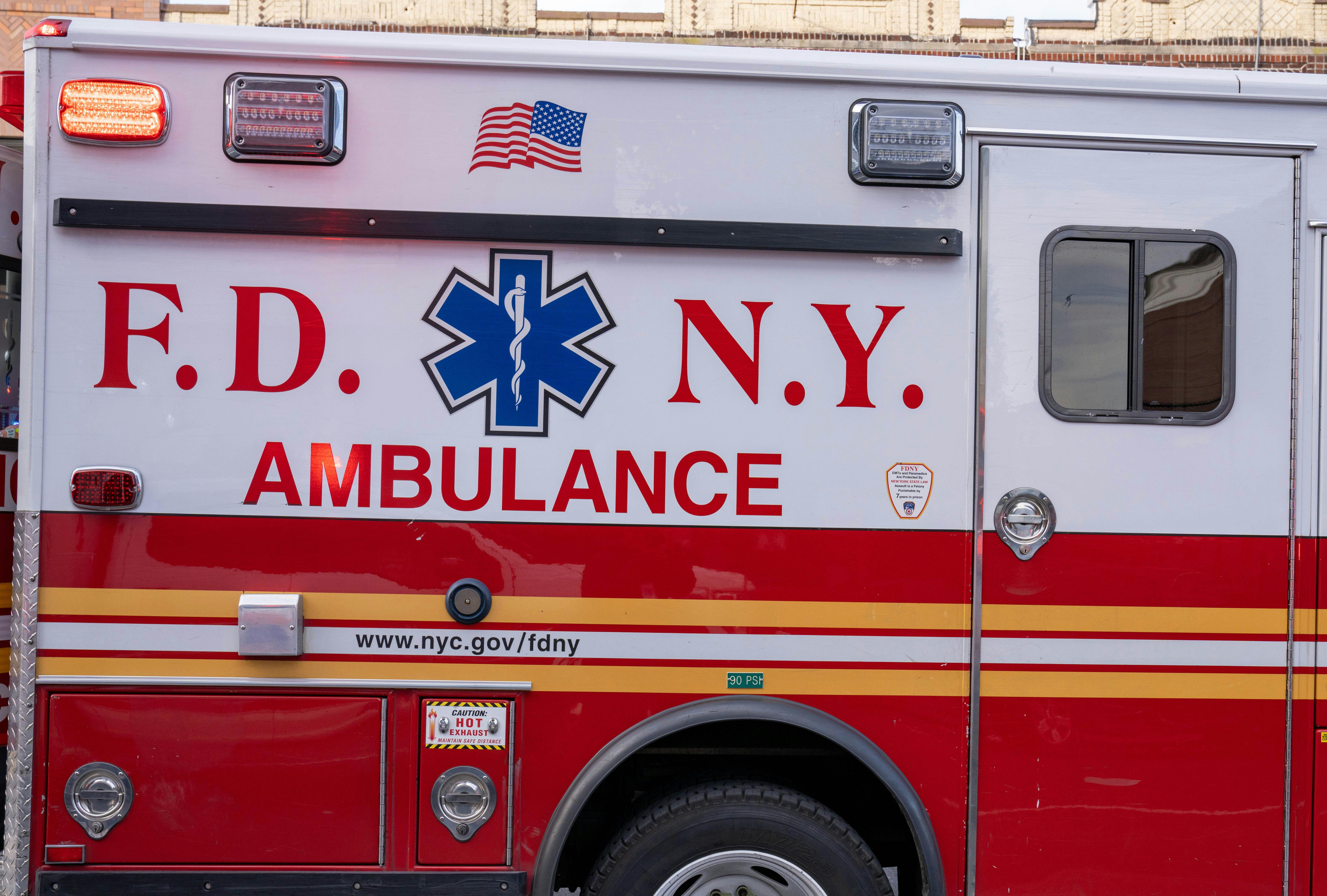 682dde35f4e0cf8ca7423521 Fdny Ambulance Nydn