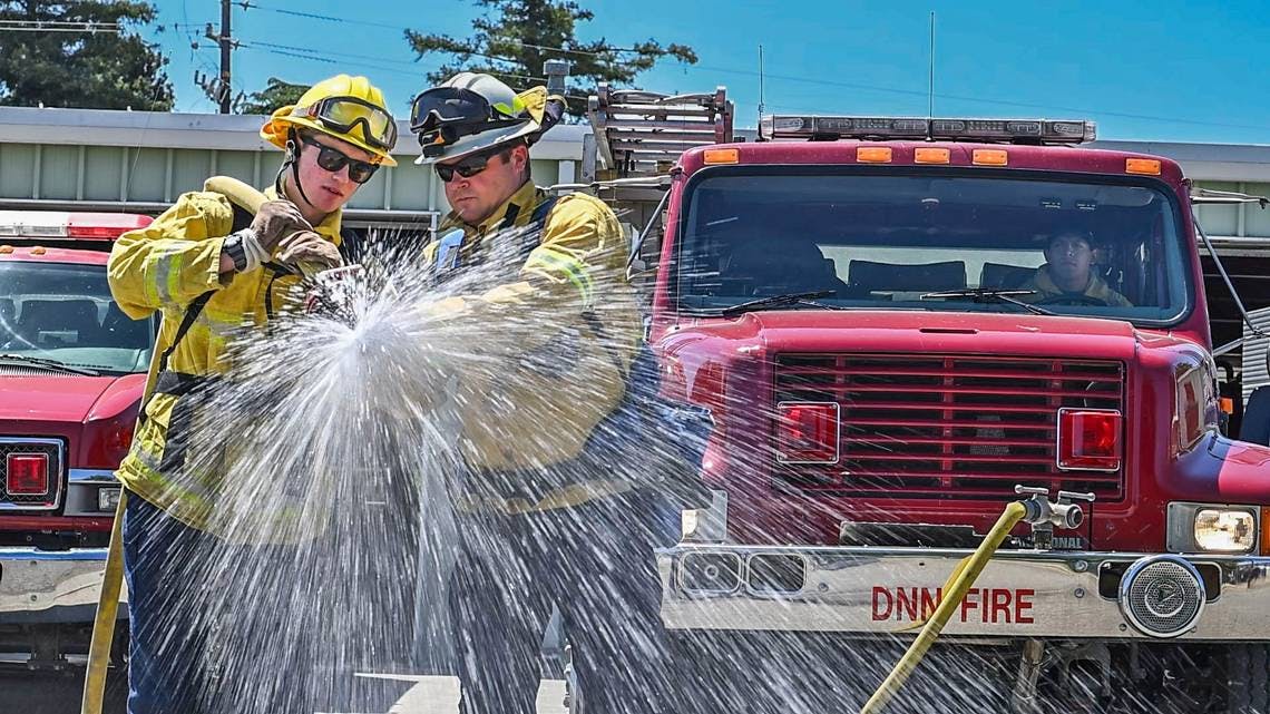 685ac60eb364e36db83e0514 Ca Firefighters