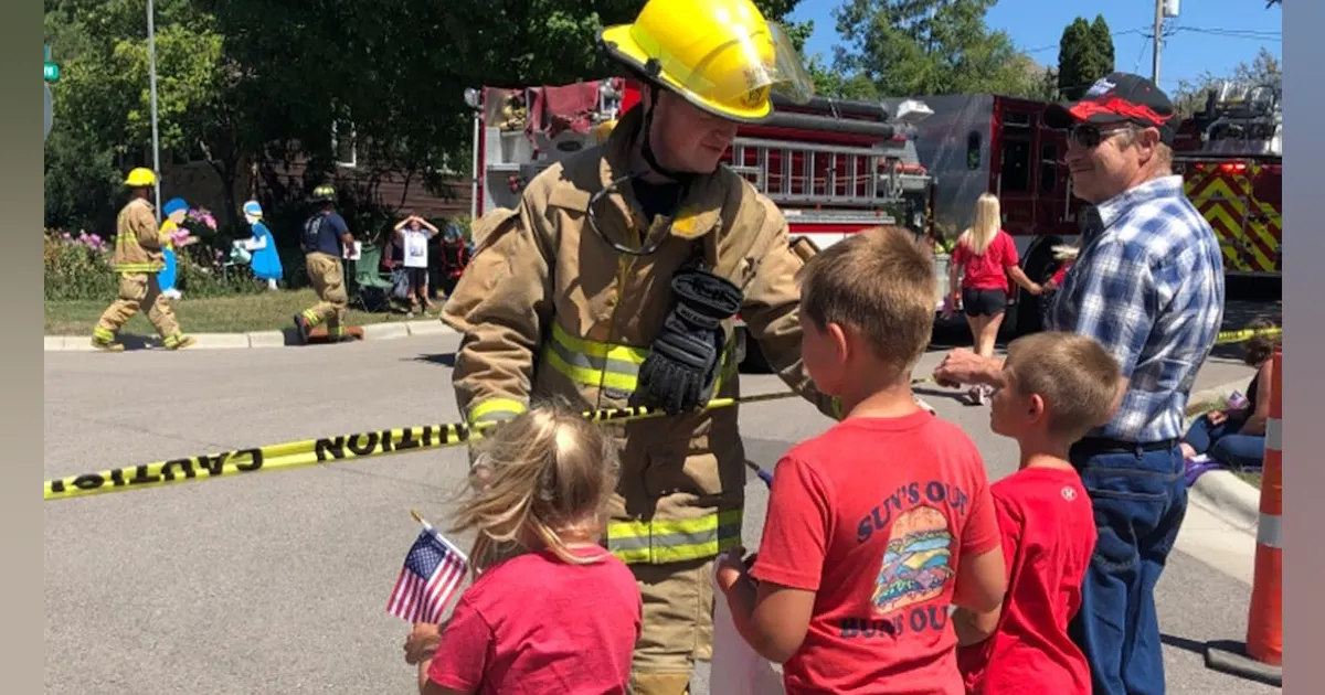 Firefighter Sense Making Firefighter Sense of Duty: Prioritizing Decisions for the People ...