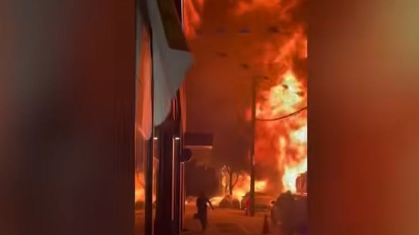 Explosion at Bronx Car Fire Injures Several FDNY Firefighters | Firehouse