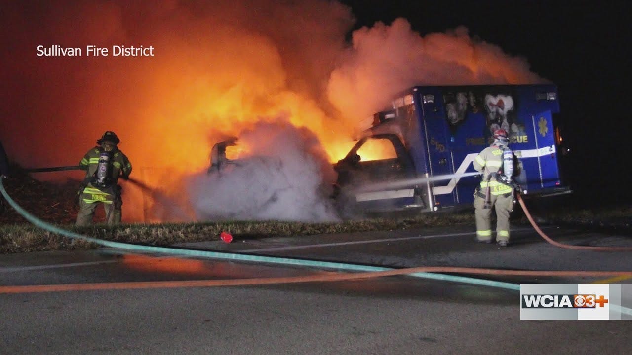 Ambulance accident totals two cars in Moultrie County