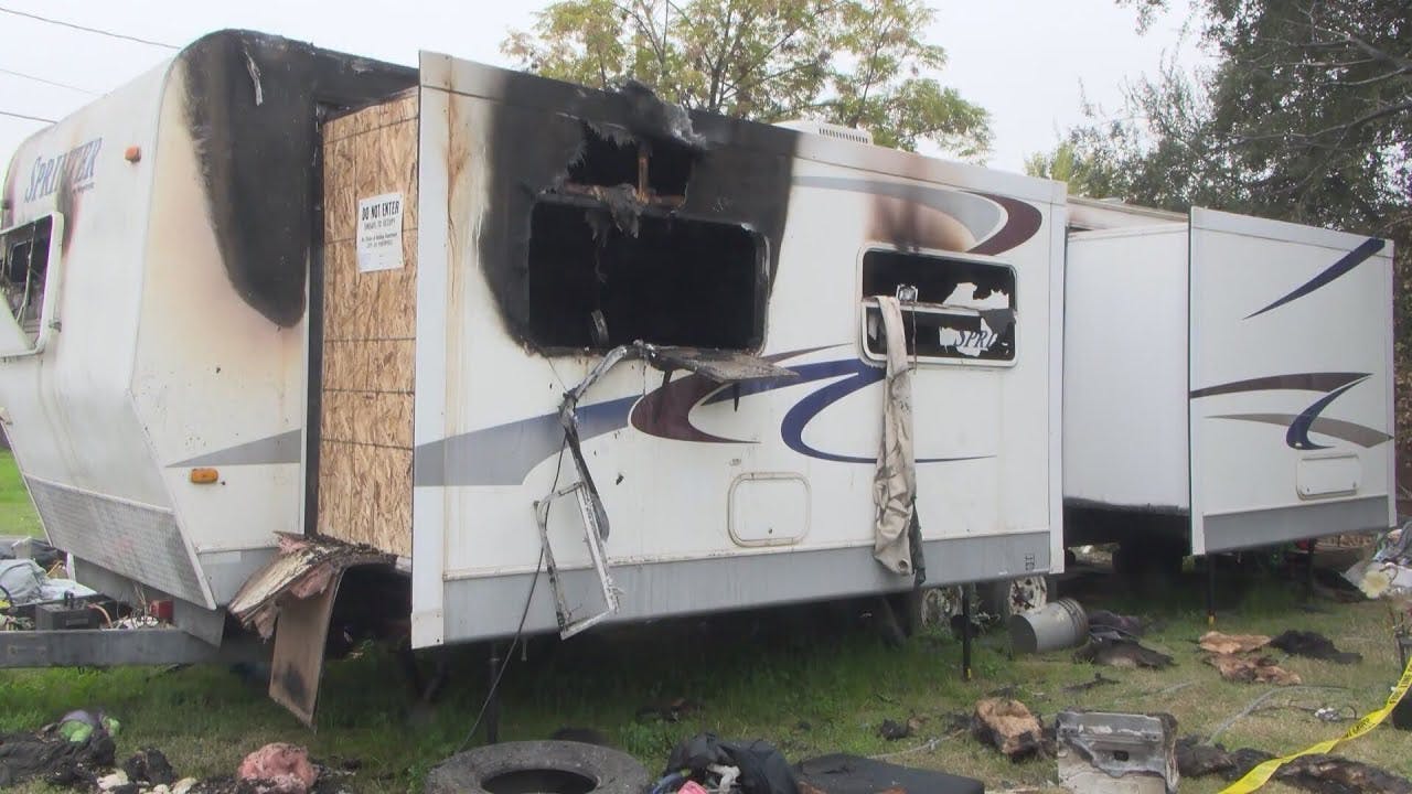 4 children, 1 adult die in Porterville trailer fire
