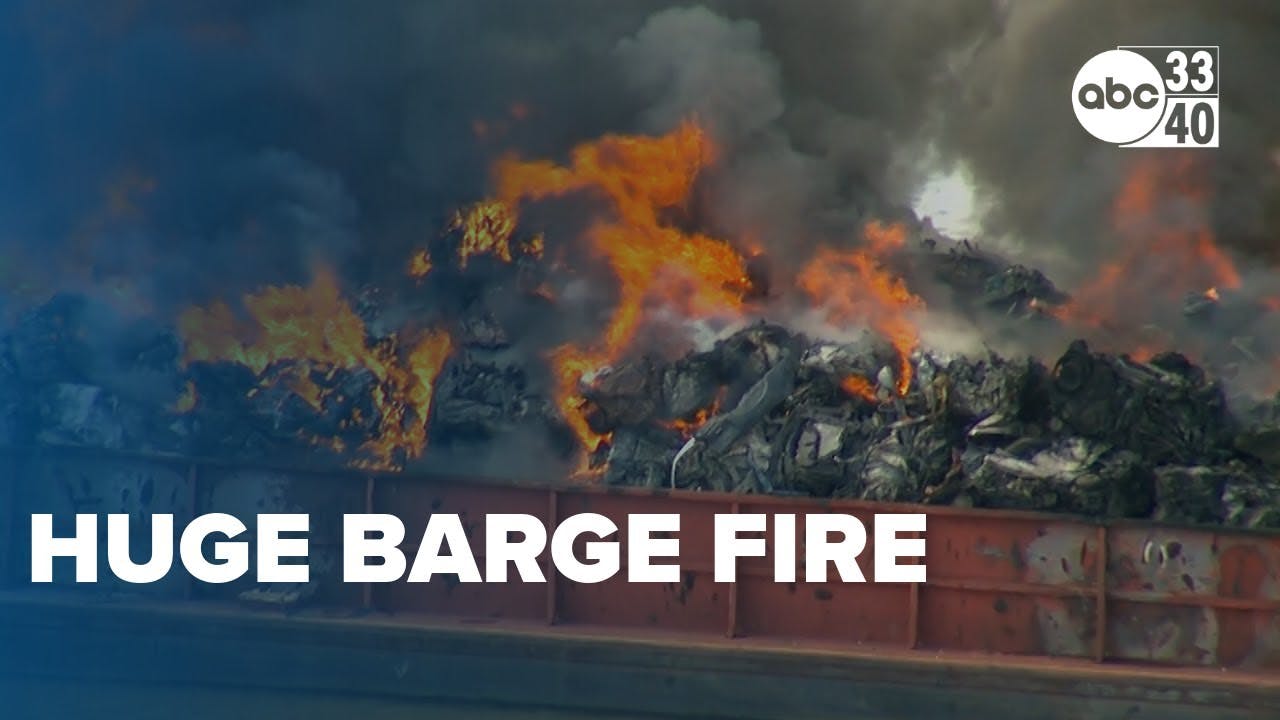 Huge barge fire on Mobile River